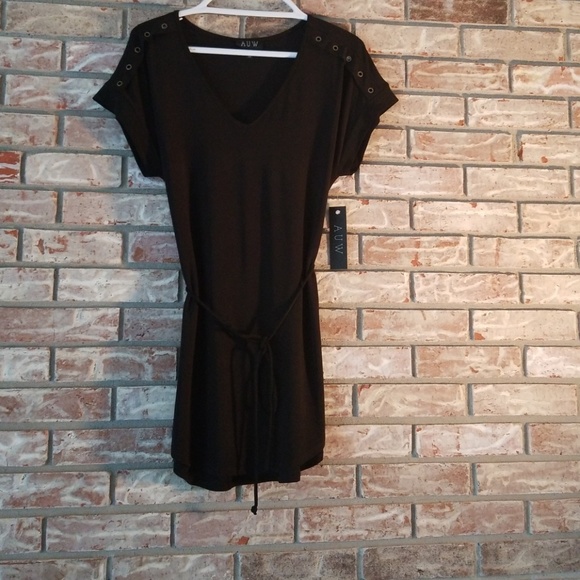 Tunic - Picture 1 of 5